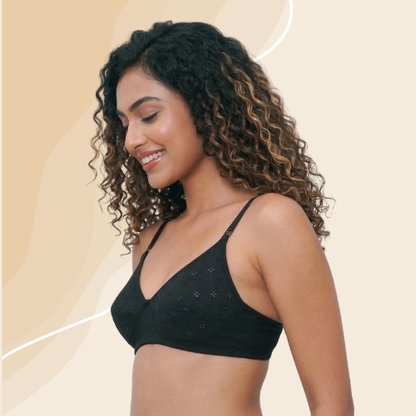 Cotton-Rich Full Coverage Solid Lightly Padded Bra For Women